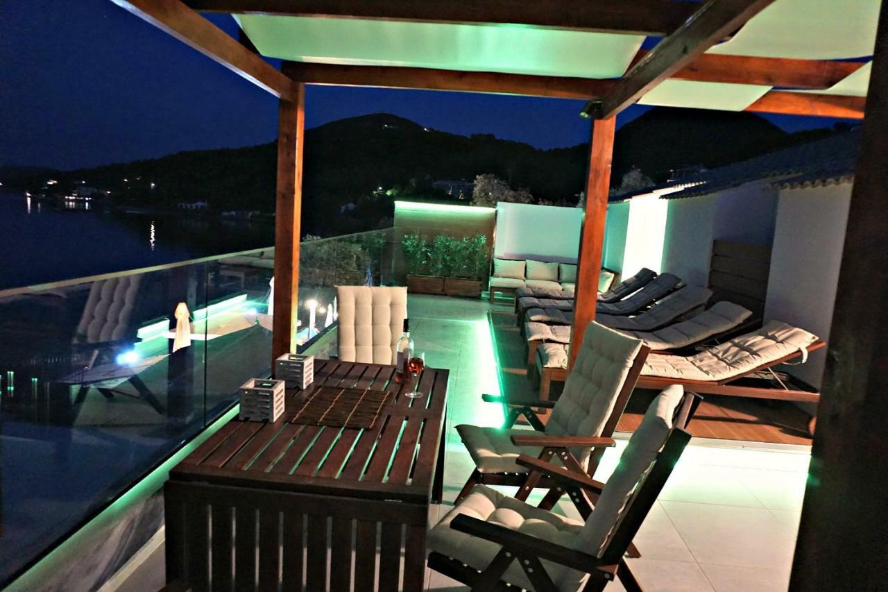 Galini Beach Studios And Penthouse Mesongí Exterior foto