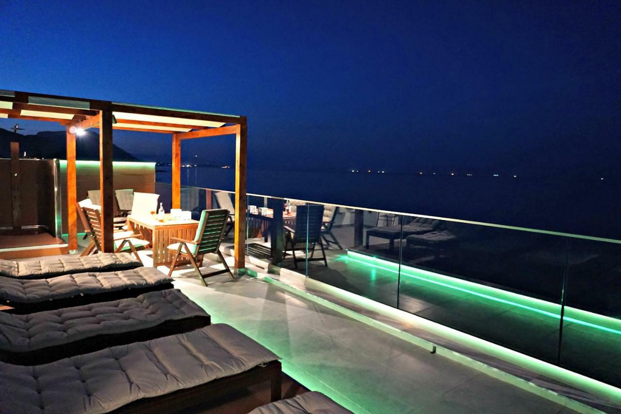 Galini Beach Studios And Penthouse Mesongí Exterior foto